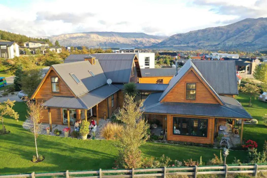 Stunning Scandi Style Room Overlooking Lake Wanaka Extérieur photo